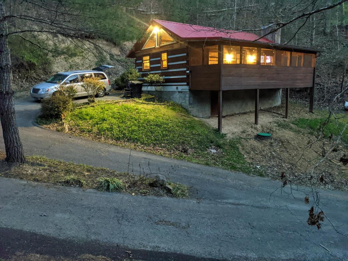 The Robins Nest With Hot Tub Villa Pigeon Forge Eksteriør billede