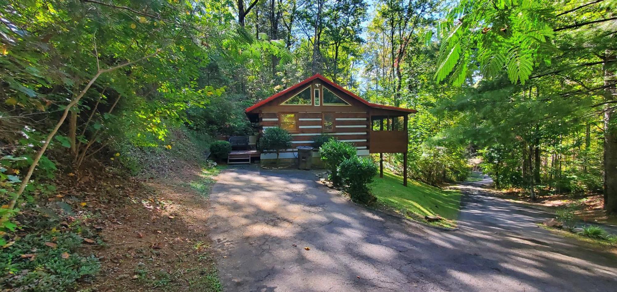 The Robins Nest With Hot Tub Villa Pigeon Forge Eksteriør billede